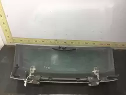 Стекло заднее