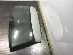 Стекло заднее