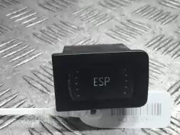 Кнопка антипробуксовочной системы (ABS/ESP)