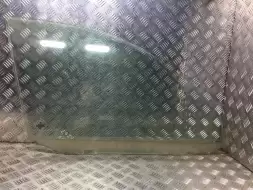 Стекло двери передней правой