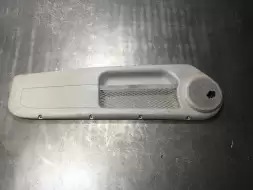 Обшивка двери передней левой (дверная карта)