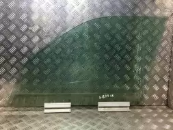 Стекло двери передней правой