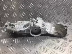 Кронштейн генератора