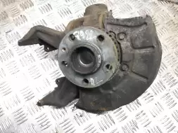 Ступица передняя левая