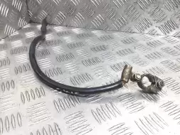 Плюсовой провод аккумулятора