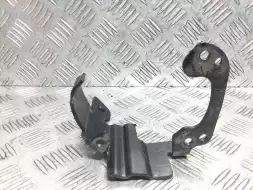 Кронштейн топливного фильтра