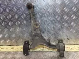 Рычаг передний правый