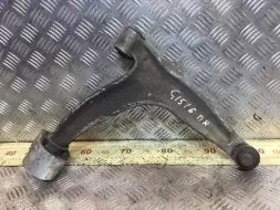 Рычаг передний правый