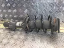 Стойка передняя правая