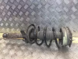 Стойка передняя правая