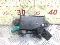 Замок багажника