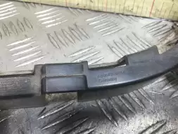 Крепление бампера переднего