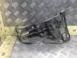 Крепление бампера заднего