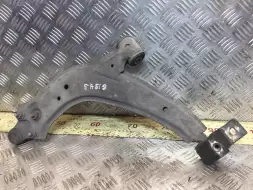 Рычаг передний