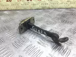 Ограничитель открывания двери передней