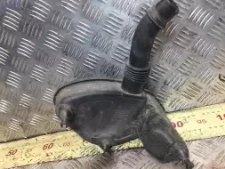 Резонатор воздушного фильтра