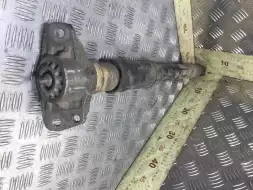 Амортизатор задний левый