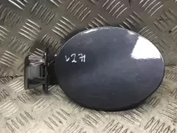 Лючок топливного бака