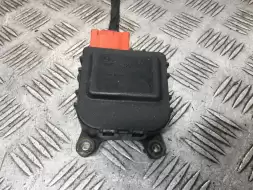 Моторчик заслонки печки