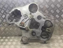 Крышка двигателя передняя