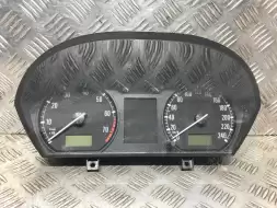 Щиток приборов (приборная панель)