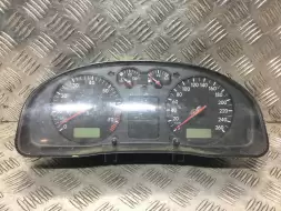 Щиток приборов (приборная панель)