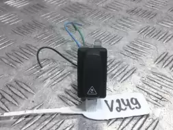 Кнопка антипробуксовочной системы (ABS/ESP)