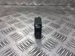 Кнопка антипробуксовочной системы (ABS/ESP)