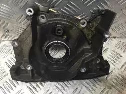 Крышка двигателя передняя