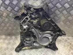 Крышка двигателя передняя