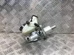 Цилиндр тормозной главный