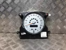 Щиток приборов (приборная панель)