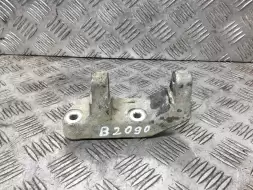 Кронштейн генератора