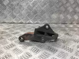 Кронштейн полуоси