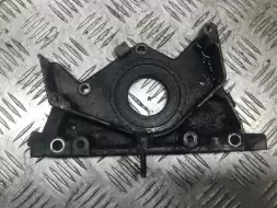 Крышка двигателя передняя