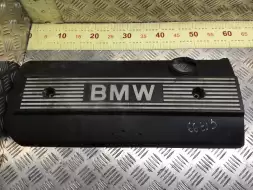 Декоративная крышка двигателя