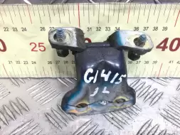 Петля двери задней левой