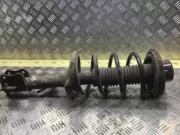 Стойка передняя правая