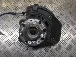 Ступица передняя левая