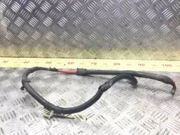 Клемма аккумулятора плюс