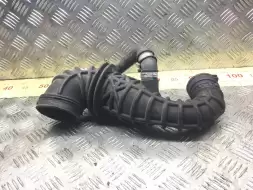 Патрубок воздушного фильтра