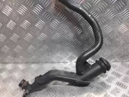 Маслозаливная горловина