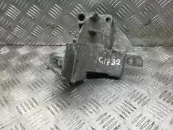 Кронштейн генератора