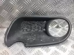 Рамка фары противотуманной правой