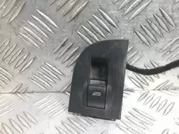 Кнопка стеклоподъемника заднего правого