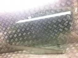 Стекло двери передней левой