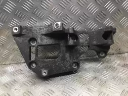 Кронштейн генератора