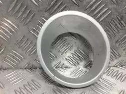 Рамка фары противотуманной правой