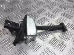 Ограничитель открывания двери задней