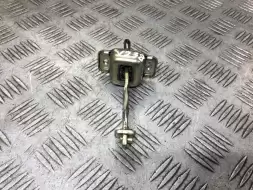 Ограничитель открывания двери